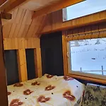 Planinska Koliba Ajdanovici Jelovac Nisicka Visoravan